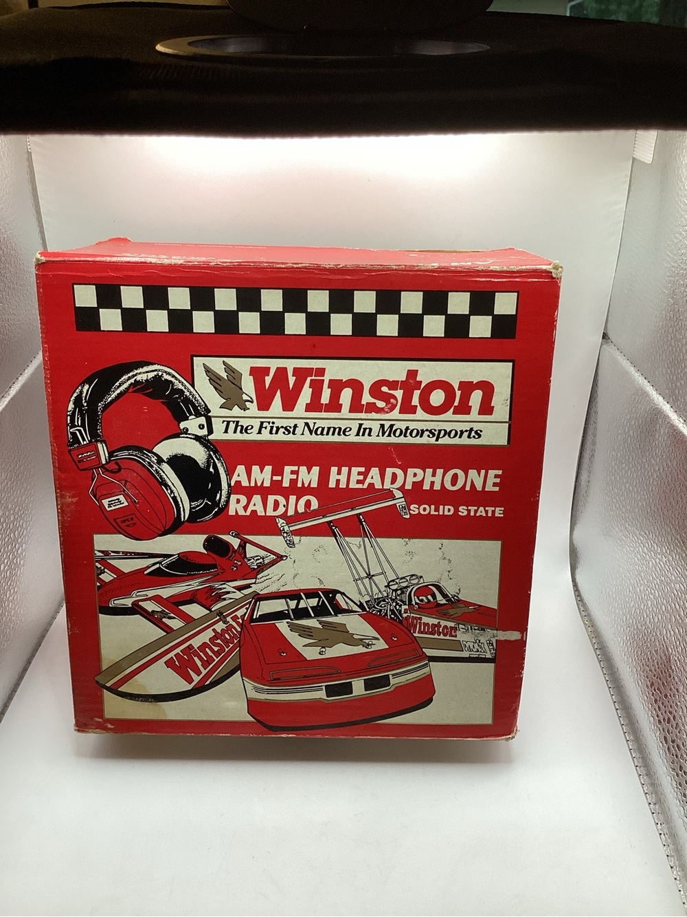Winston AM-FM Headphone Radio Box - Red